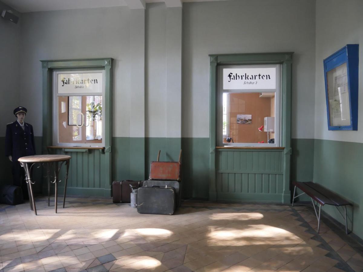Schlossbahnhof 巴伦施泰特 外观 照片